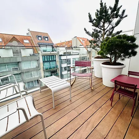 Stunning Duplex - 3 Bedroom - 2 Sunny Terrasses Apartment *