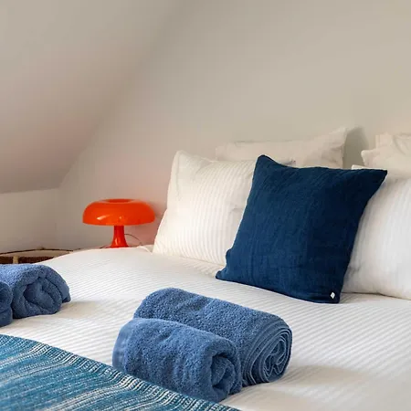 Stunning Duplex - 3 Bedroom - 2 Sunny Terrasses *